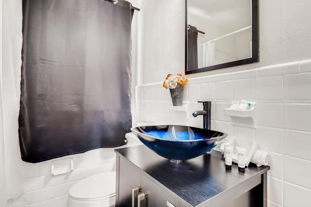 Coral Sands Boutique Lux Studio Уест Палм Бийч Екстериор снимка